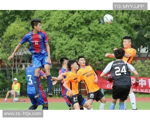 上海足球队的耐力挑战与提升策略探讨 上海足球队的耐力挑战与提升策略探讨